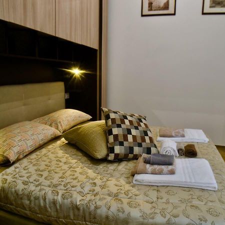 Central Lepetit Apartment De Luxe Милано Екстериор снимка